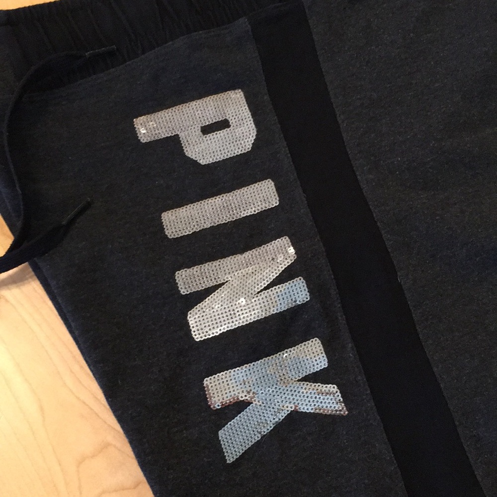VS PINK Yoga Slim Jogger with Ankle Zip - Picture 11 of 12